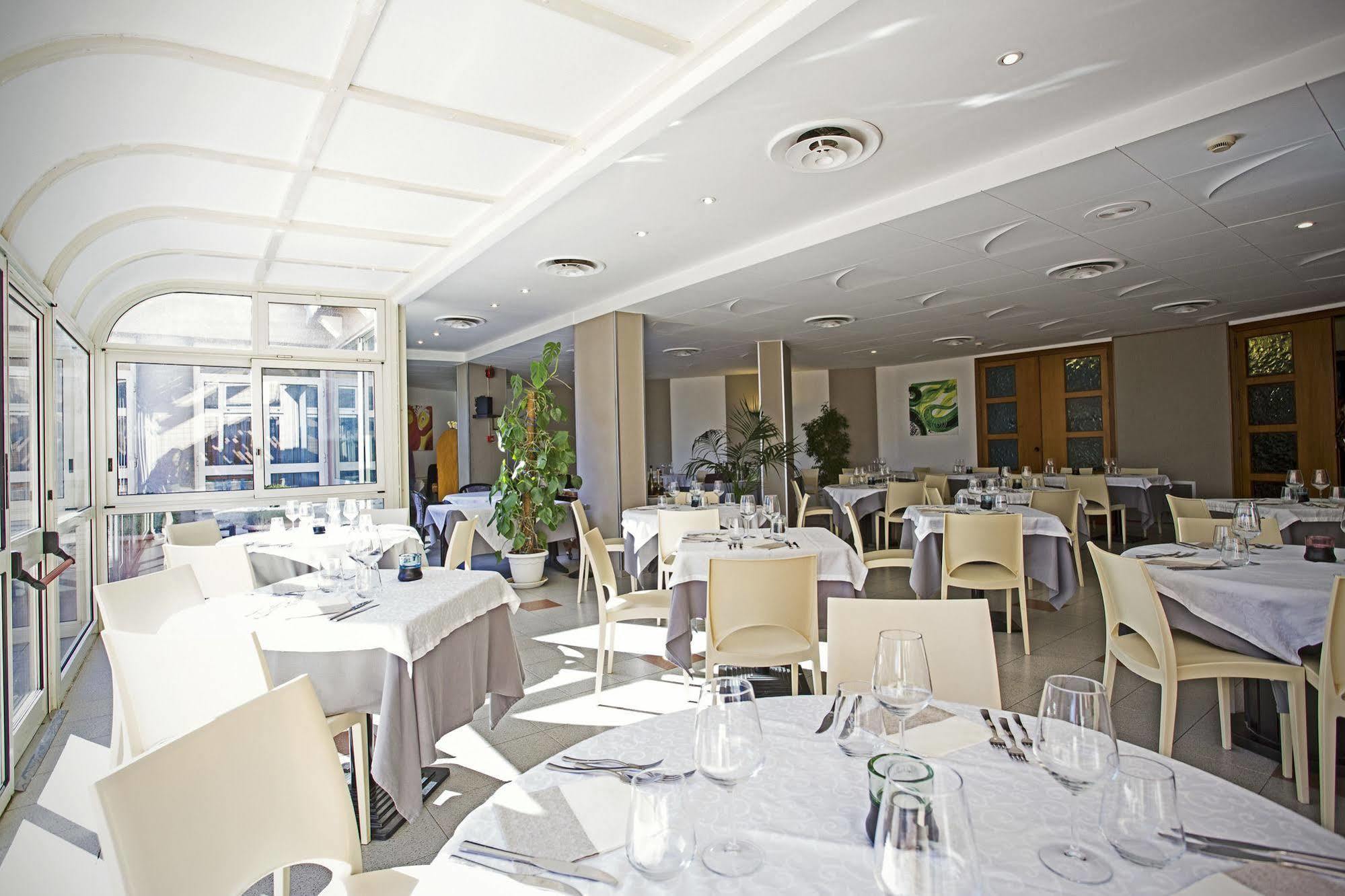 Hotel Bel 3 3*